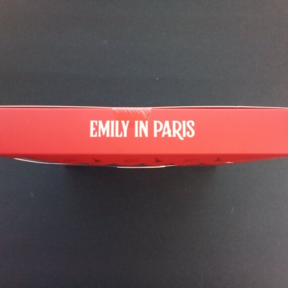 EMILY IN PARIS SPECTRUM 10 PIECE MAKEUP BRUSH SET - Picture 3 of 11